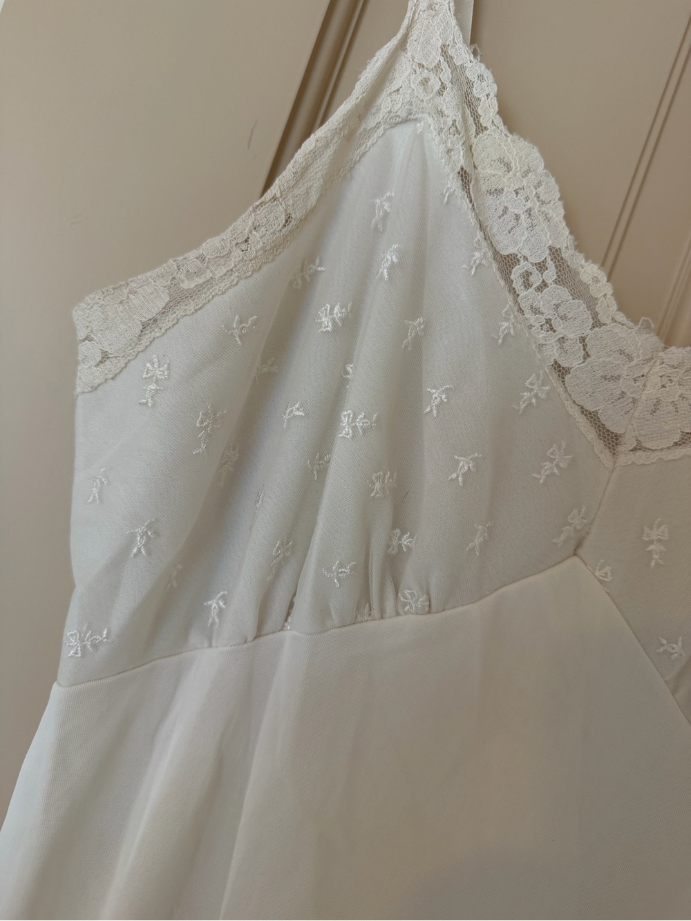 Vintage Cream Lace-Trim Slip - Picture 3 of 6